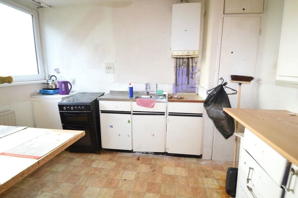 Property image 2 of 11