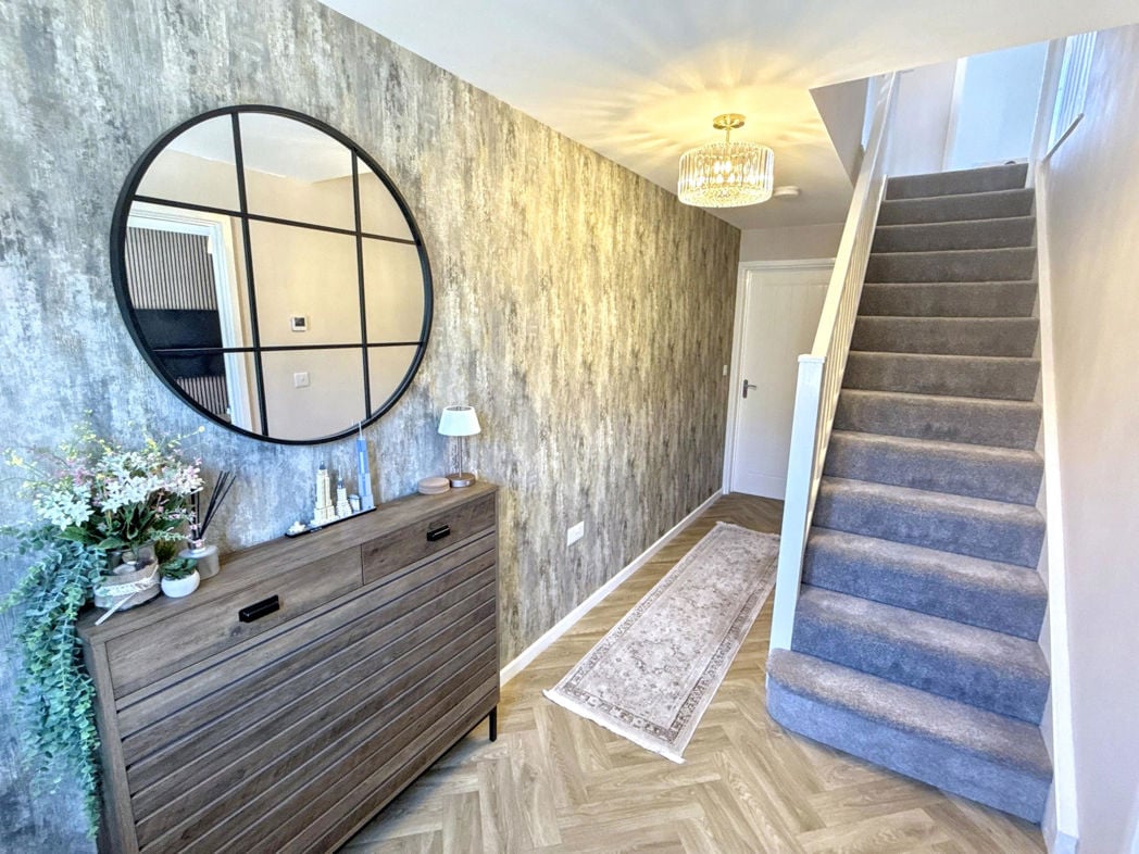 Property image 9 of 18