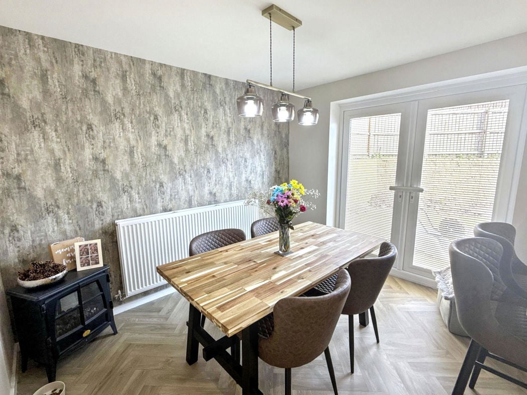 Property image 7 of 18