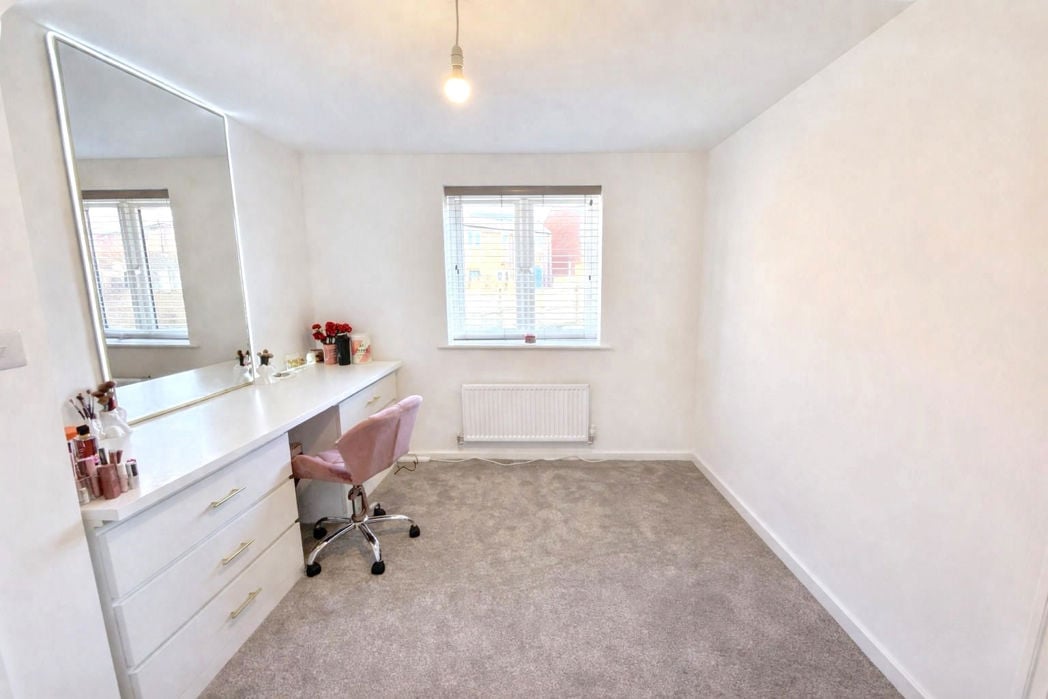 Property image 15 of 18