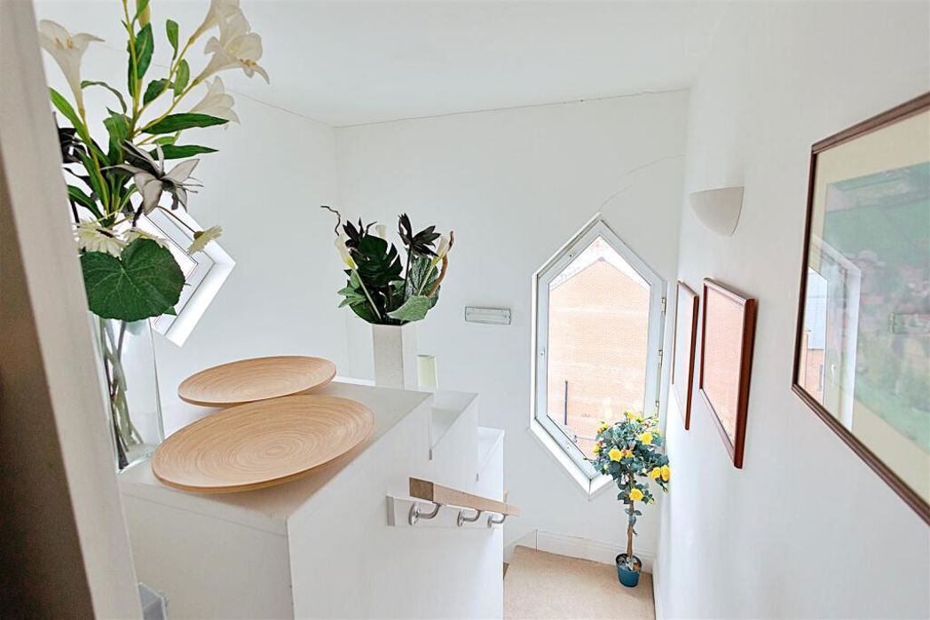 Property image 6 of 20