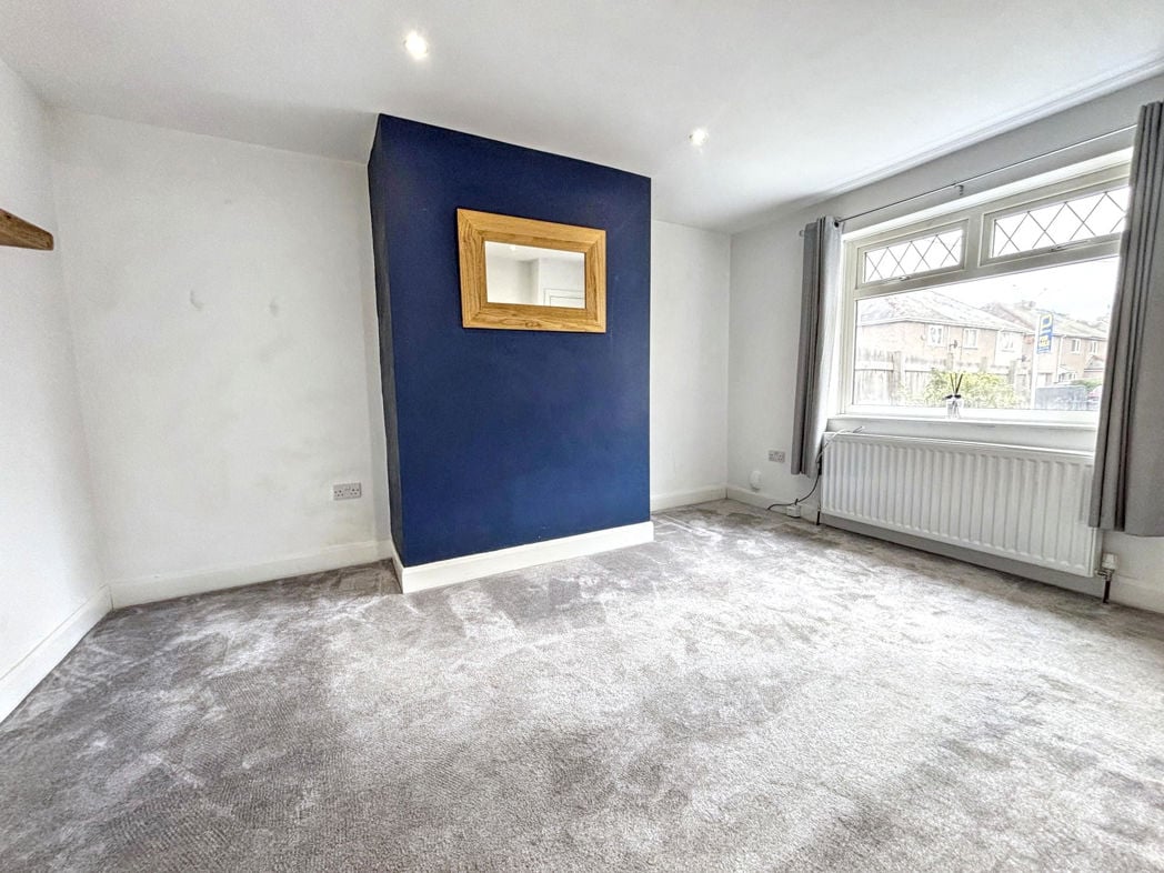 Property image 2 of 8