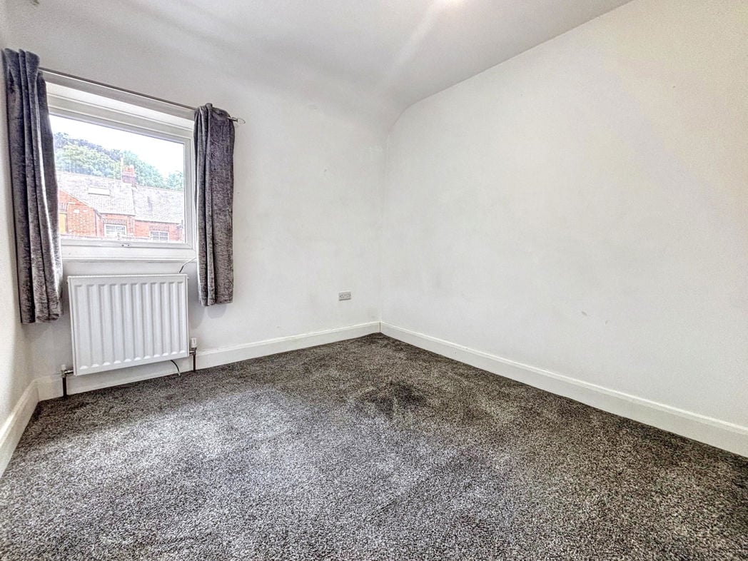 Property image 5 of 8