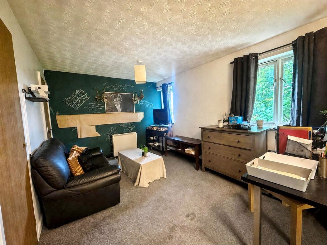 Property image 2 of 6