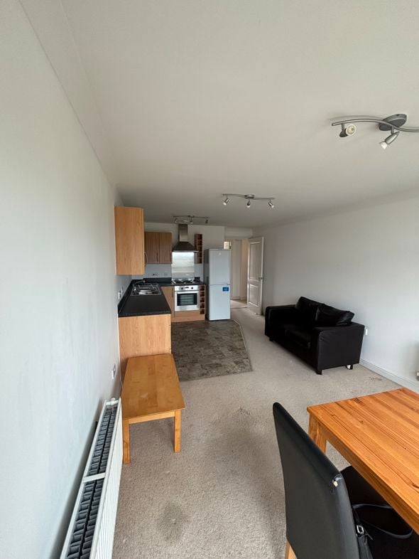 Property image 4 of 19