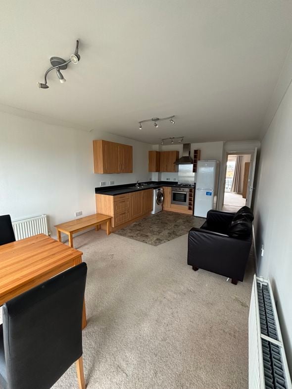 Property image 5 of 19