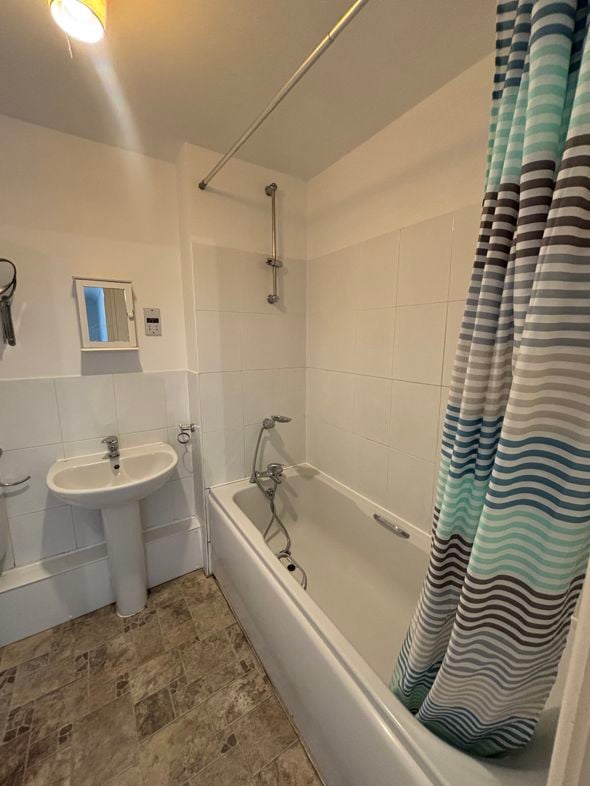 Property image 10 of 19