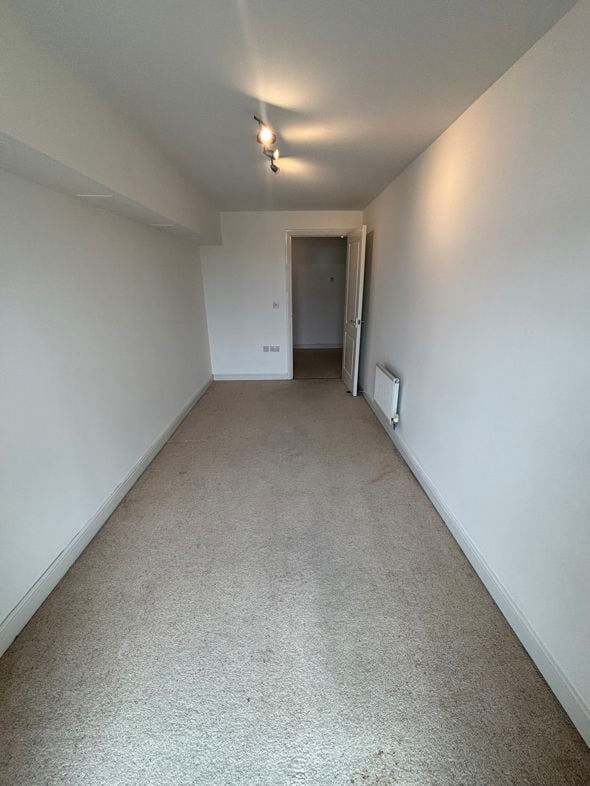 Property image 14 of 19