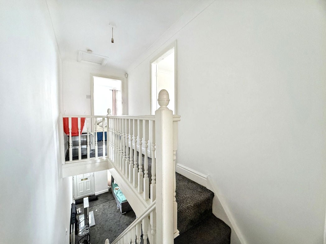 Property image 7 of 11