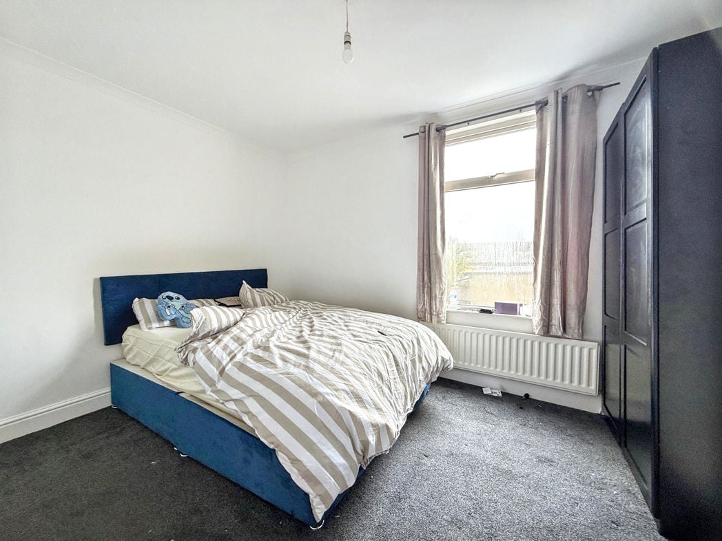 Property image 8 of 11