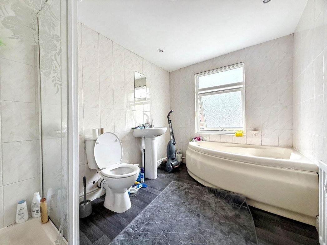 Property image 11 of 11