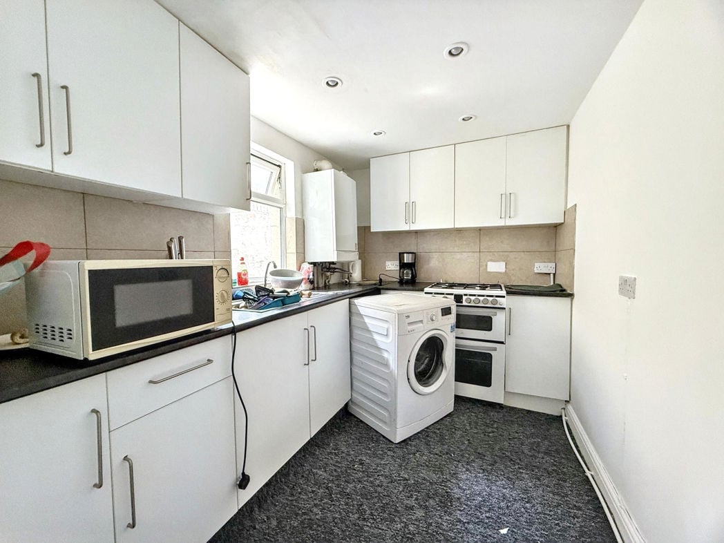 Property image 6 of 11