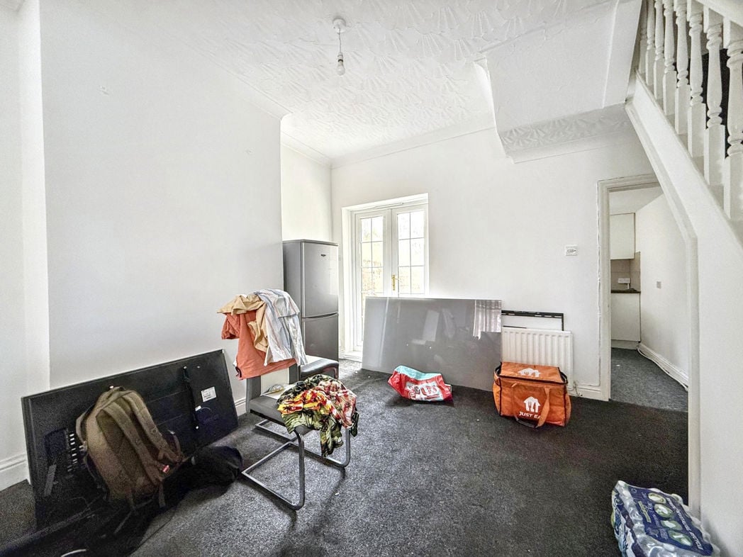 Property image 5 of 11