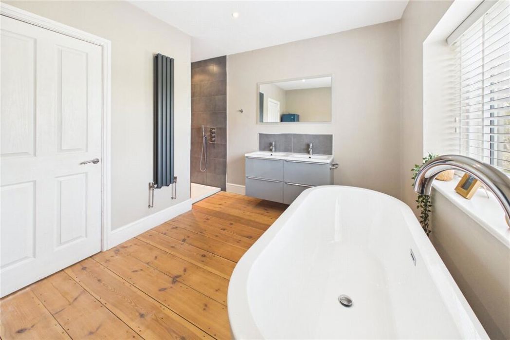 Property image 18 of 20