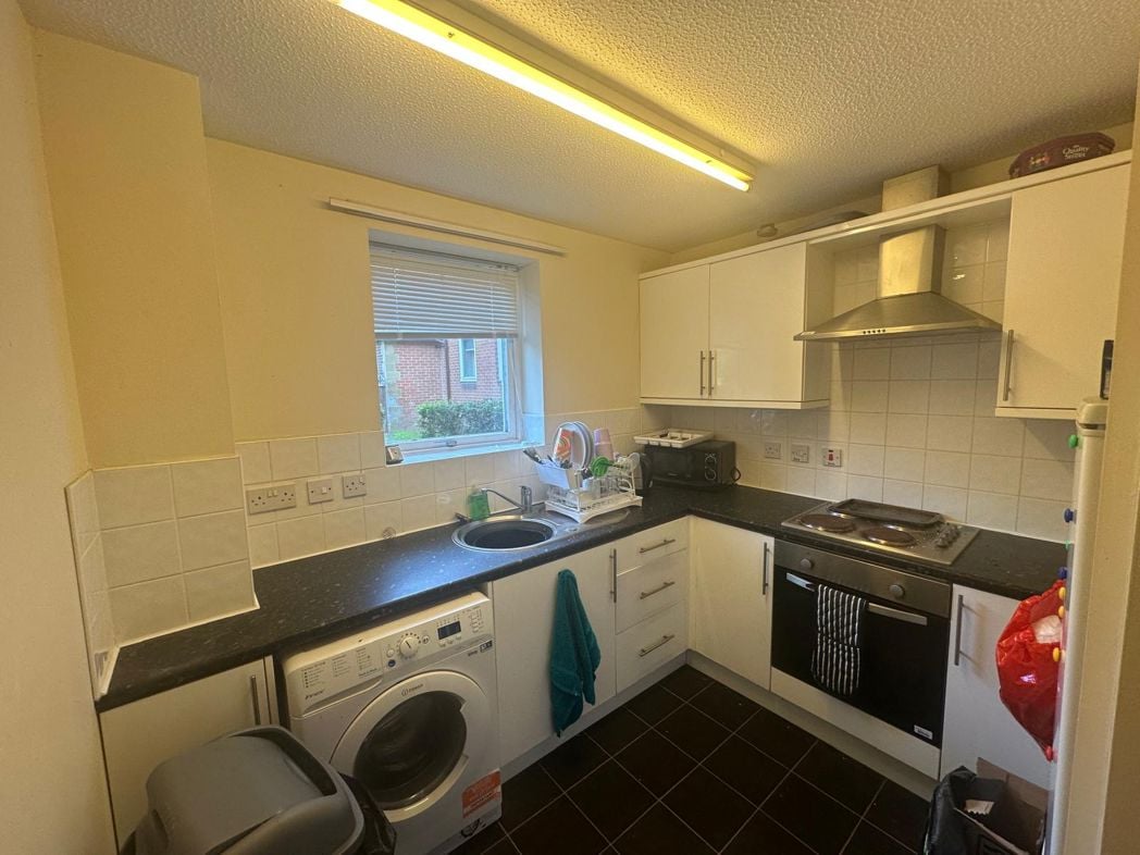 Property image 6 of 8