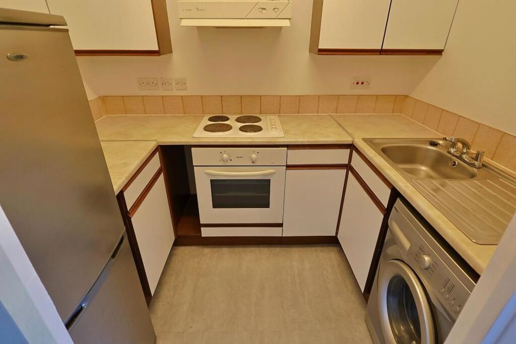 Property image 2 of 16