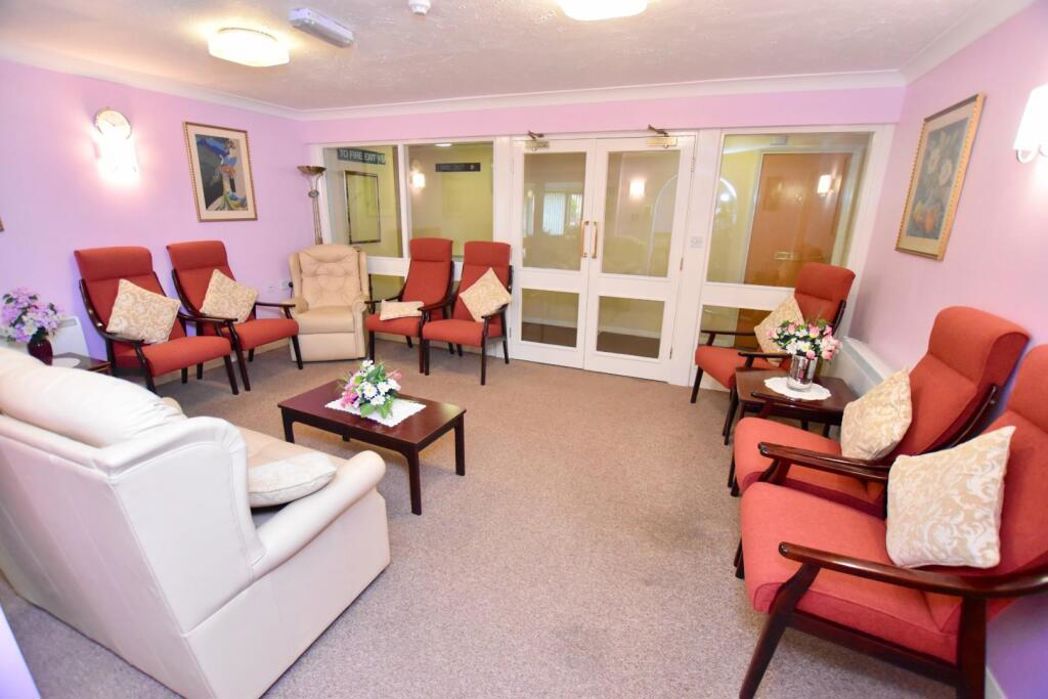 Property image 11 of 16