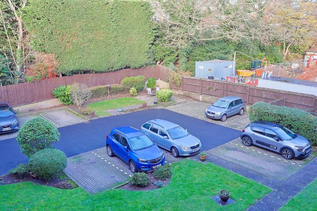 Property image 14 of 16