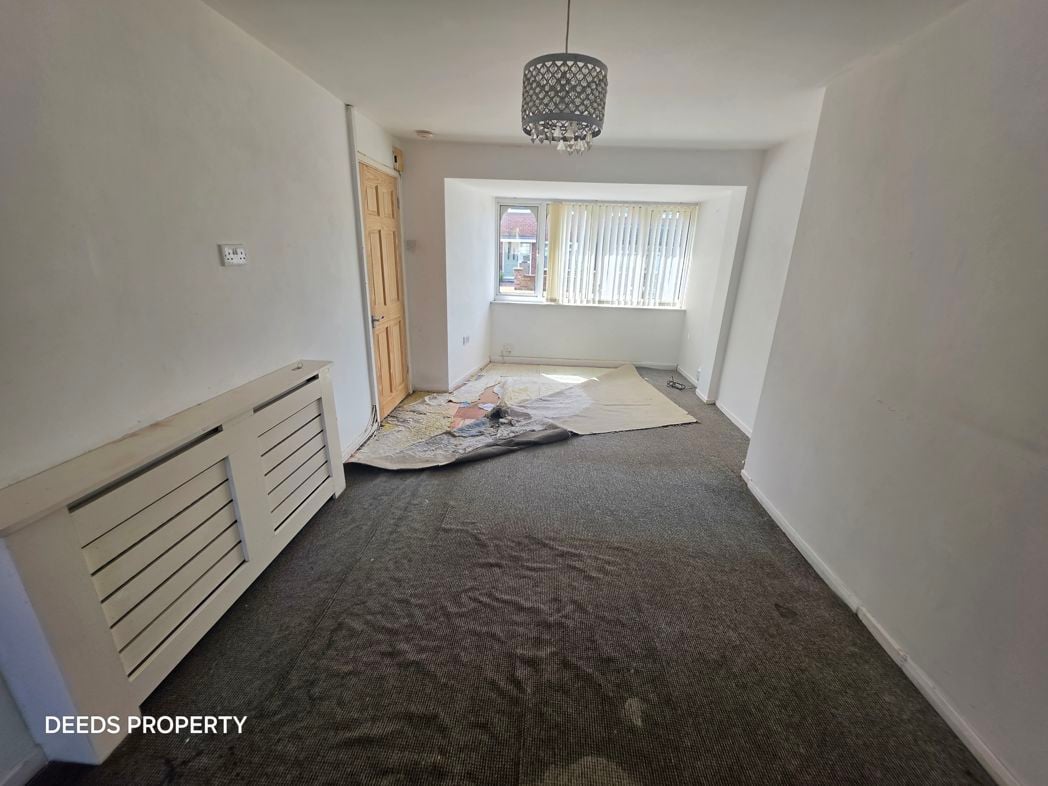 Property image 2 of 13