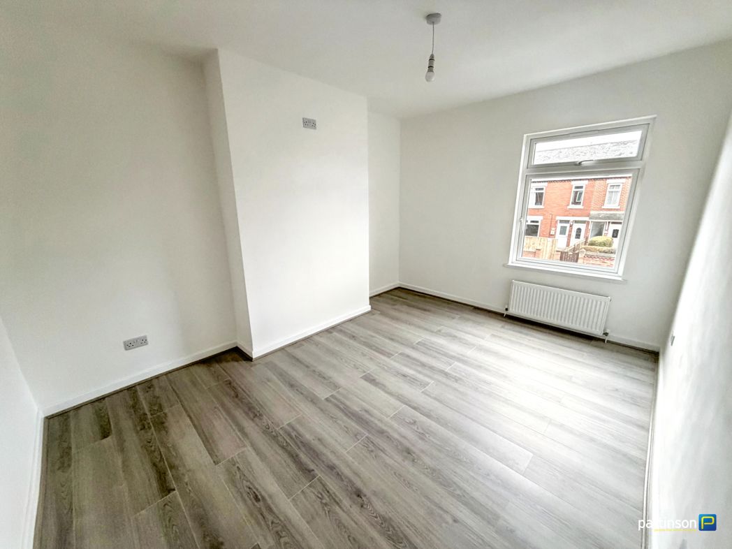 Property image 6 of 8