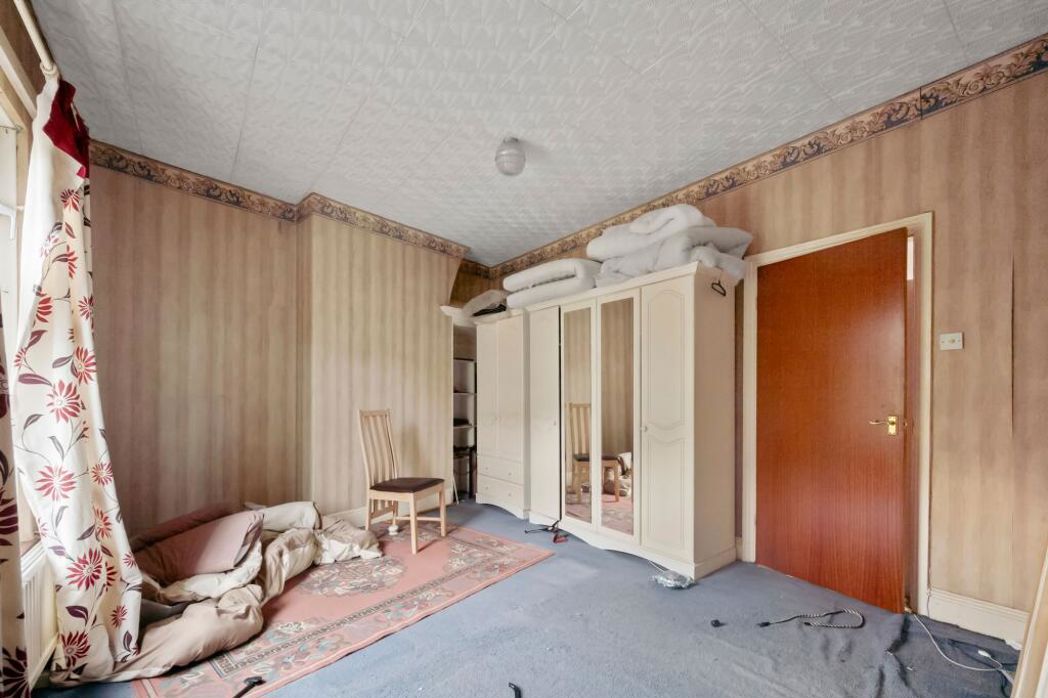Property image 10 of 18