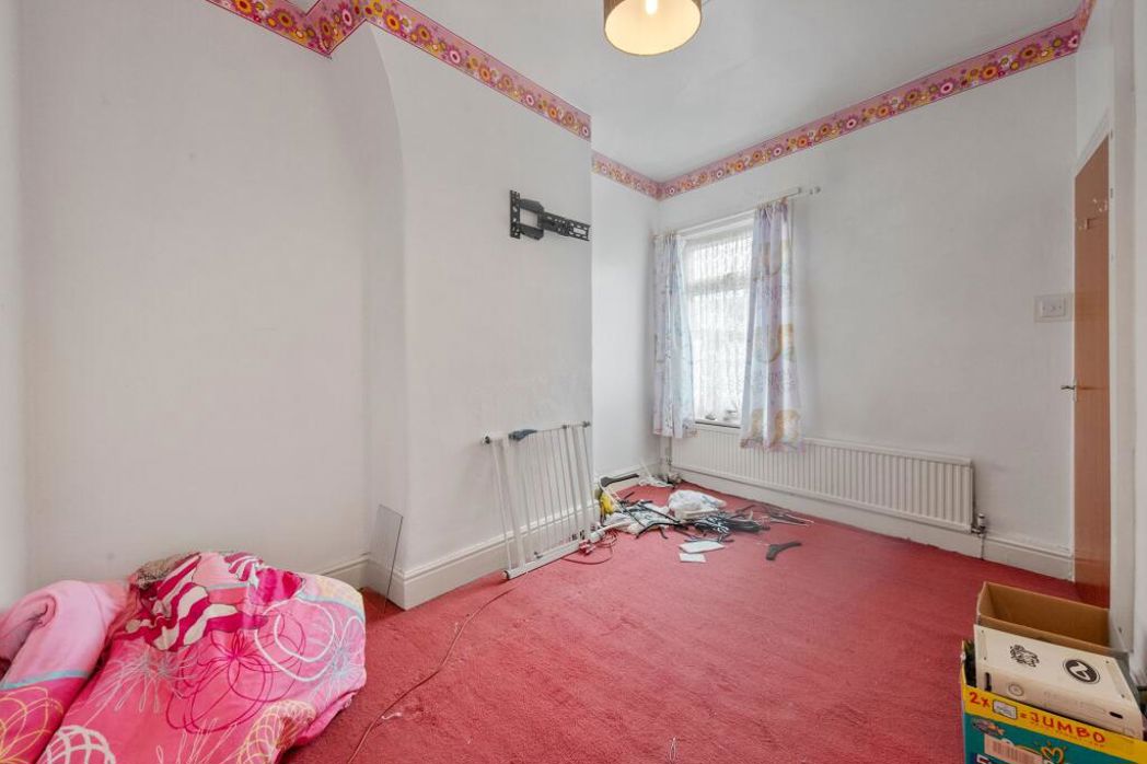 Property image 12 of 18