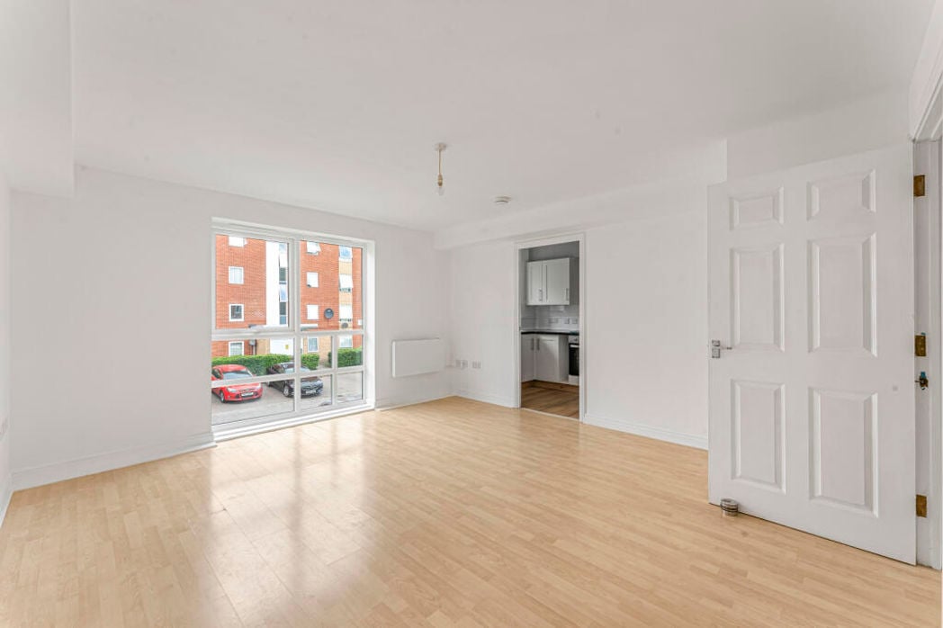 Property image 4 of 14
