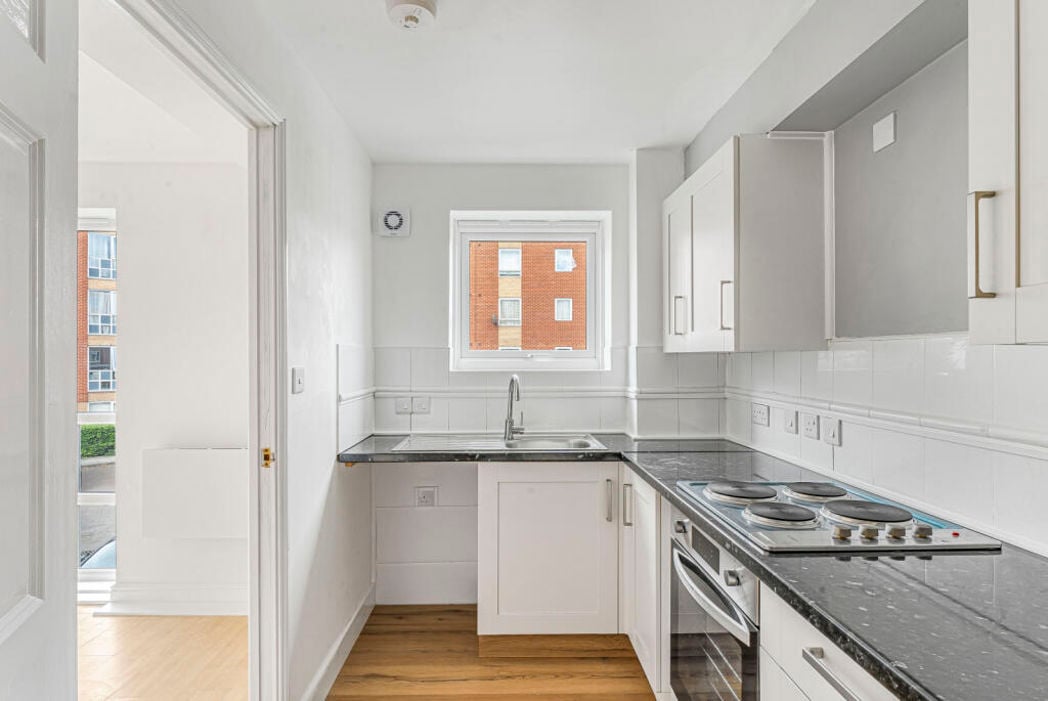 Property image 5 of 14