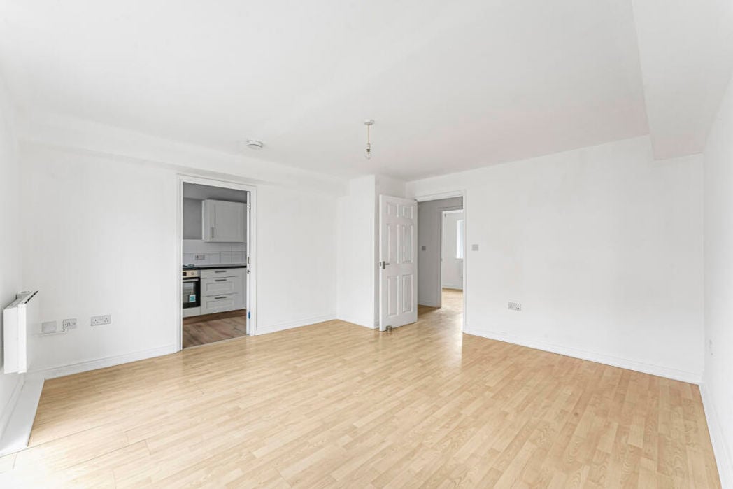 Property image 8 of 14
