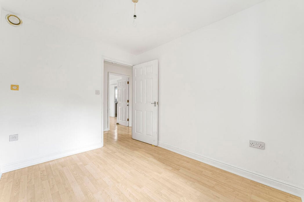 Property image 10 of 14