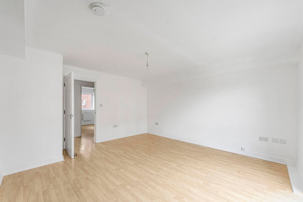 Property image 12 of 14