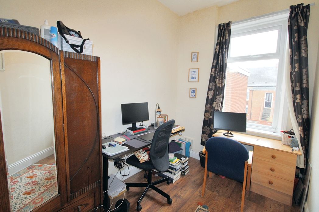 Property image 6 of 8