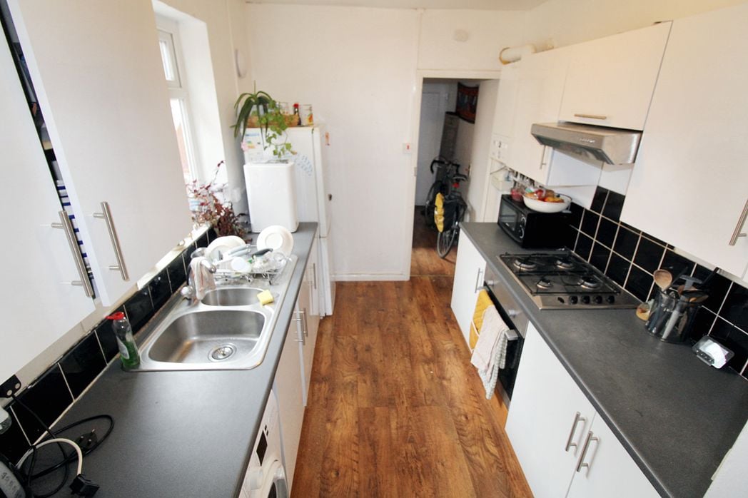 Property image 3 of 8