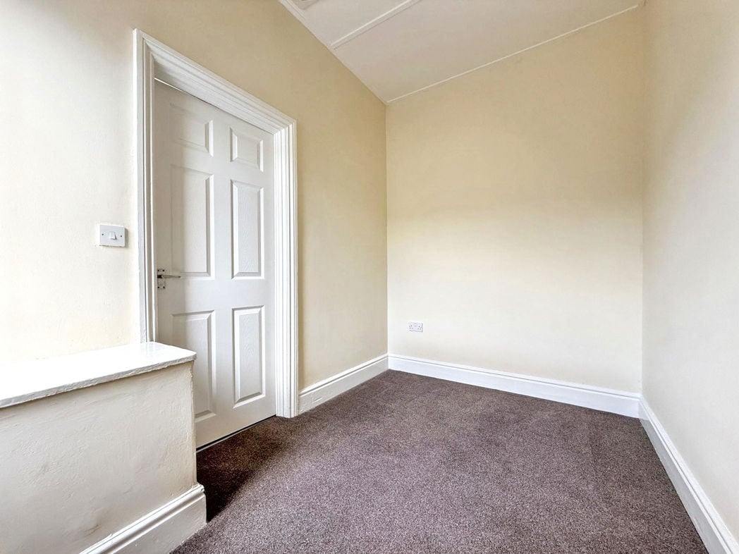 Property image 14 of 16