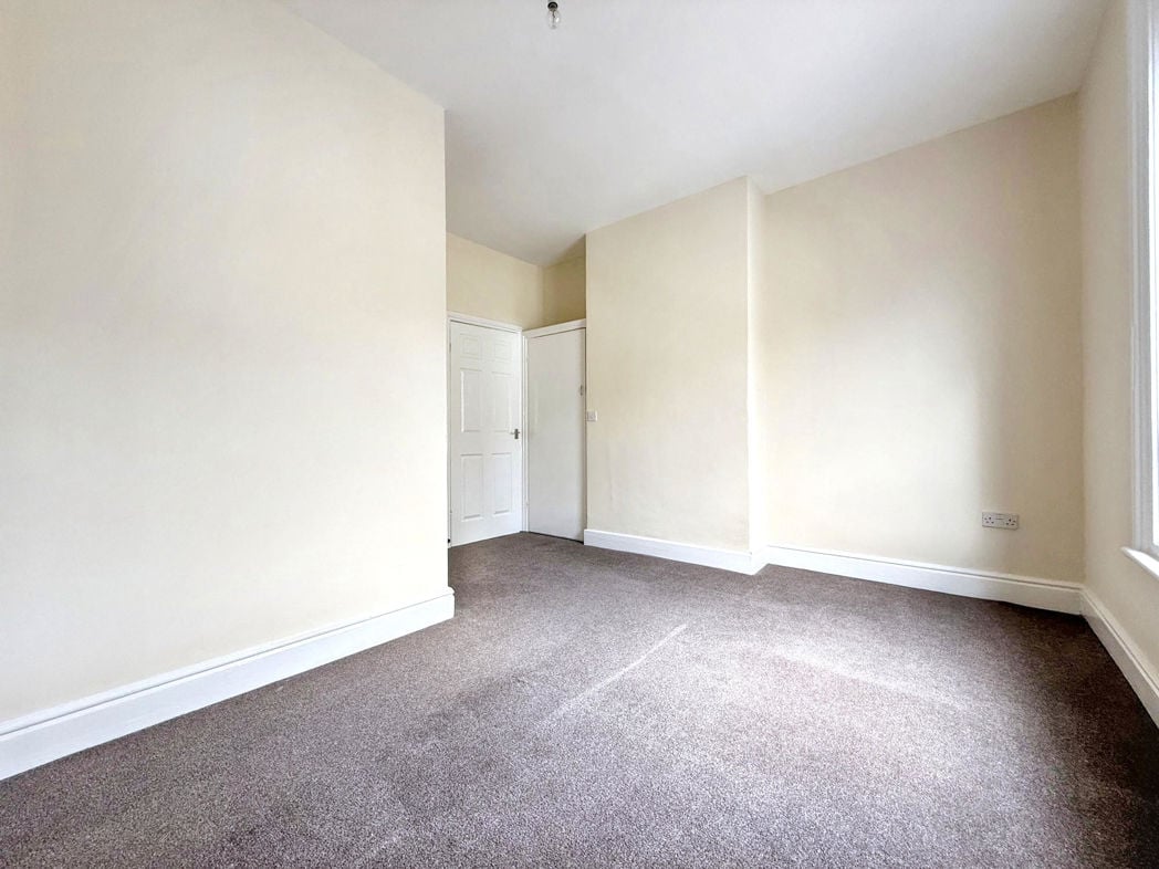 Property image 12 of 16