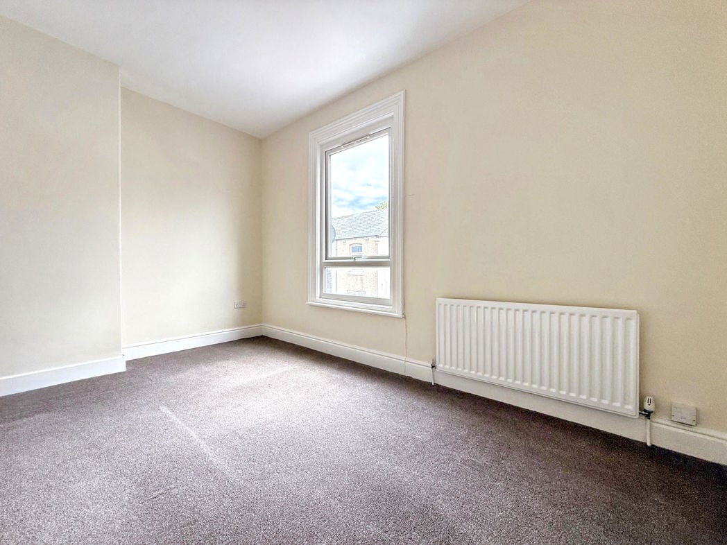 Property image 11 of 16