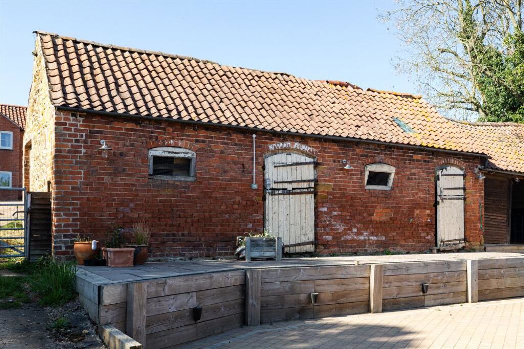 Property image 25 of 29