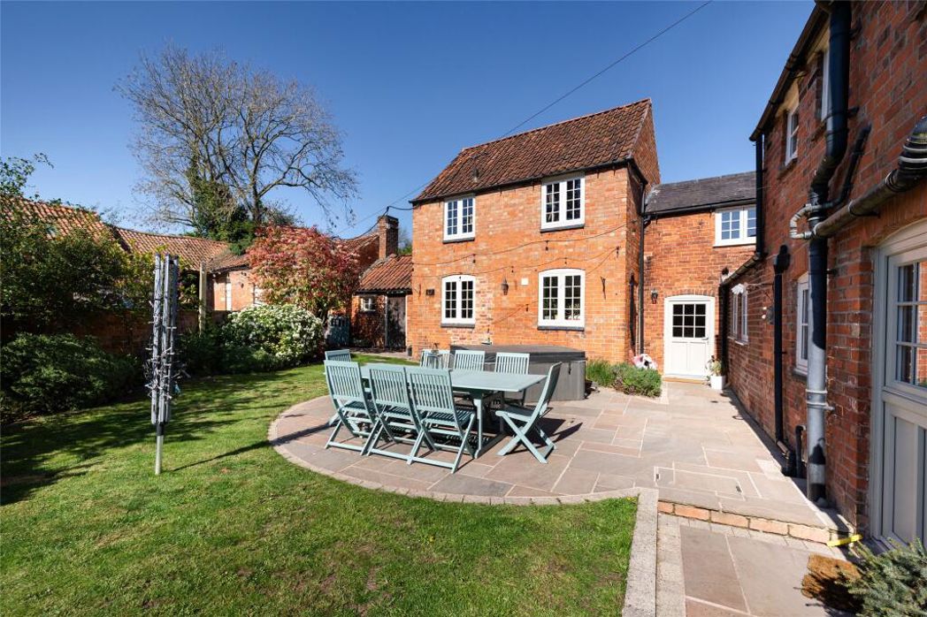 Property image 20 of 29