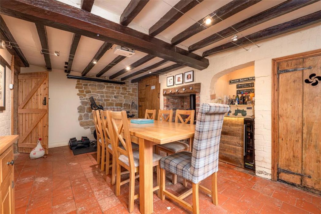 Property image 9 of 29