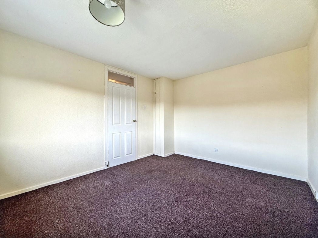 Property image 7 of 17