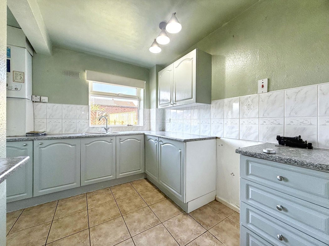 Property image 11 of 17