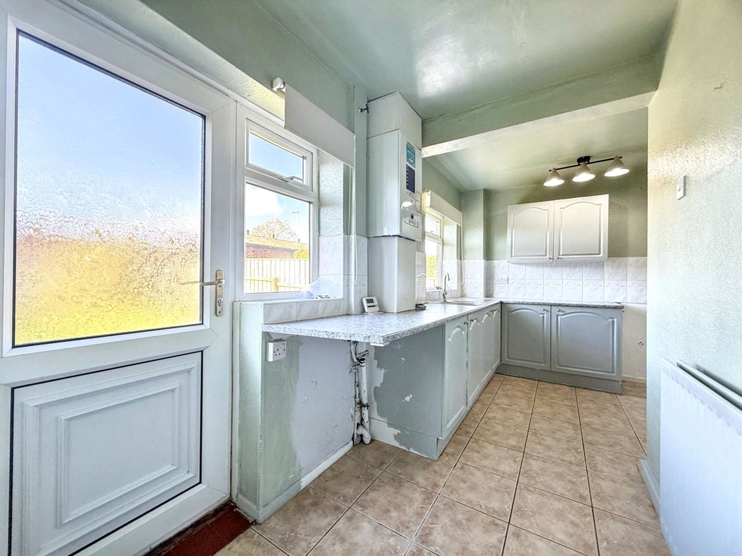 Property image 12 of 17