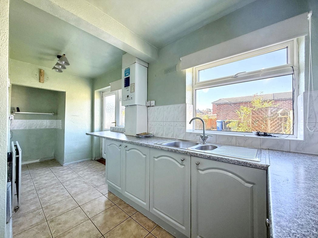 Property image 14 of 17