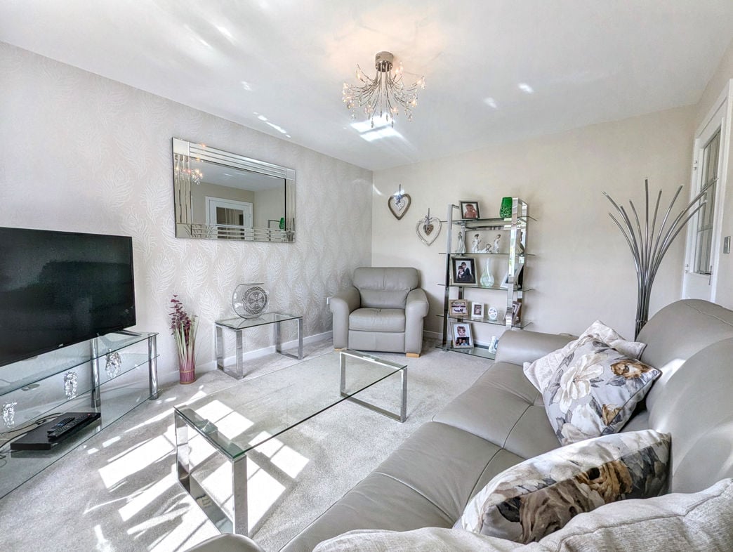 Property image 7 of 28
