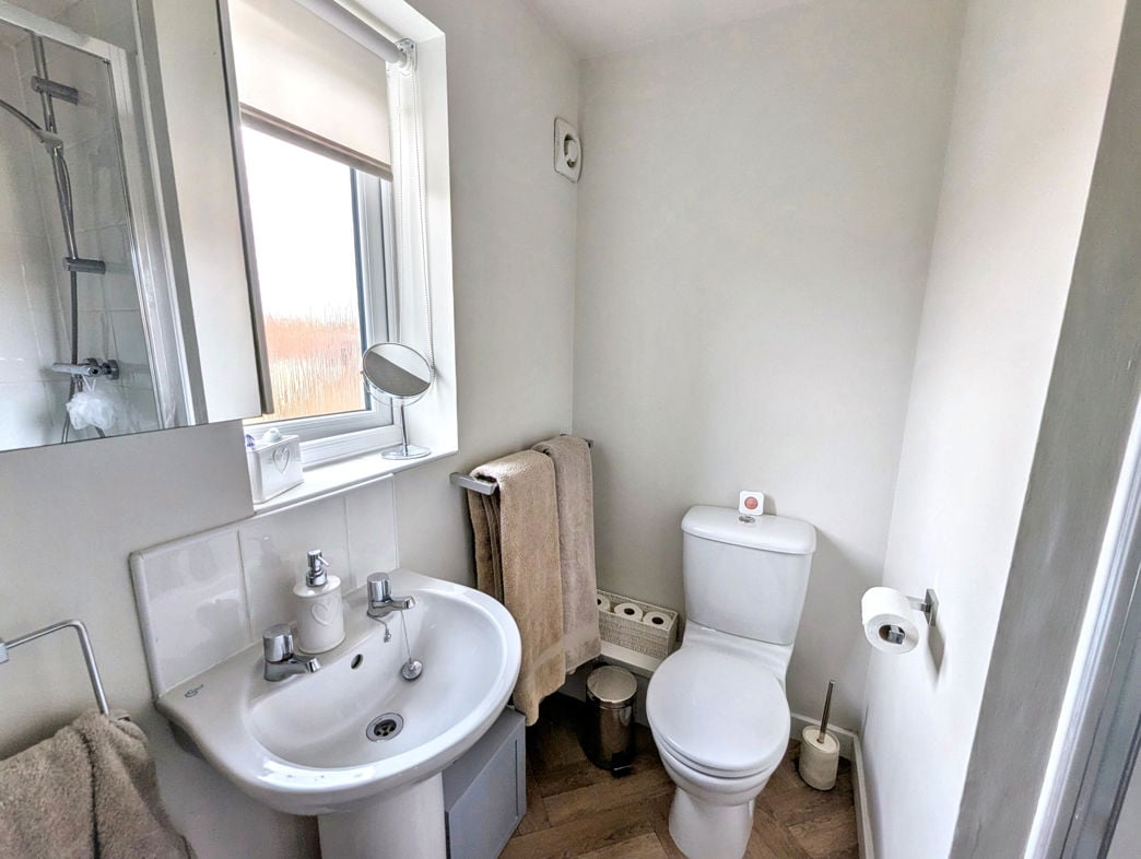 Property image 17 of 28