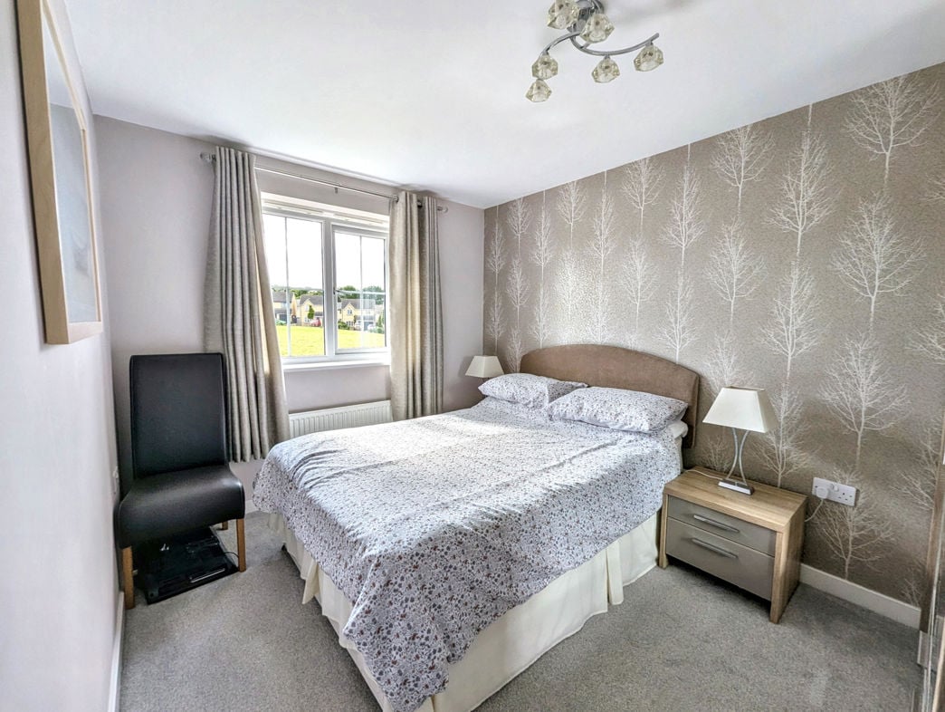 Property image 18 of 28