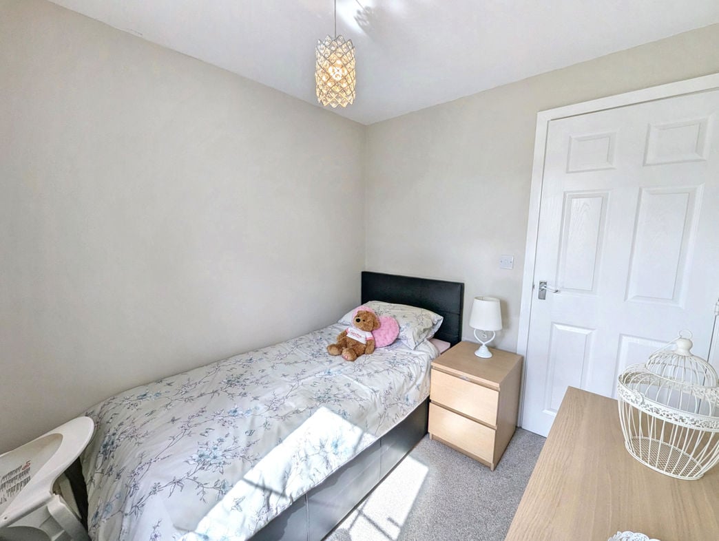 Property image 23 of 28