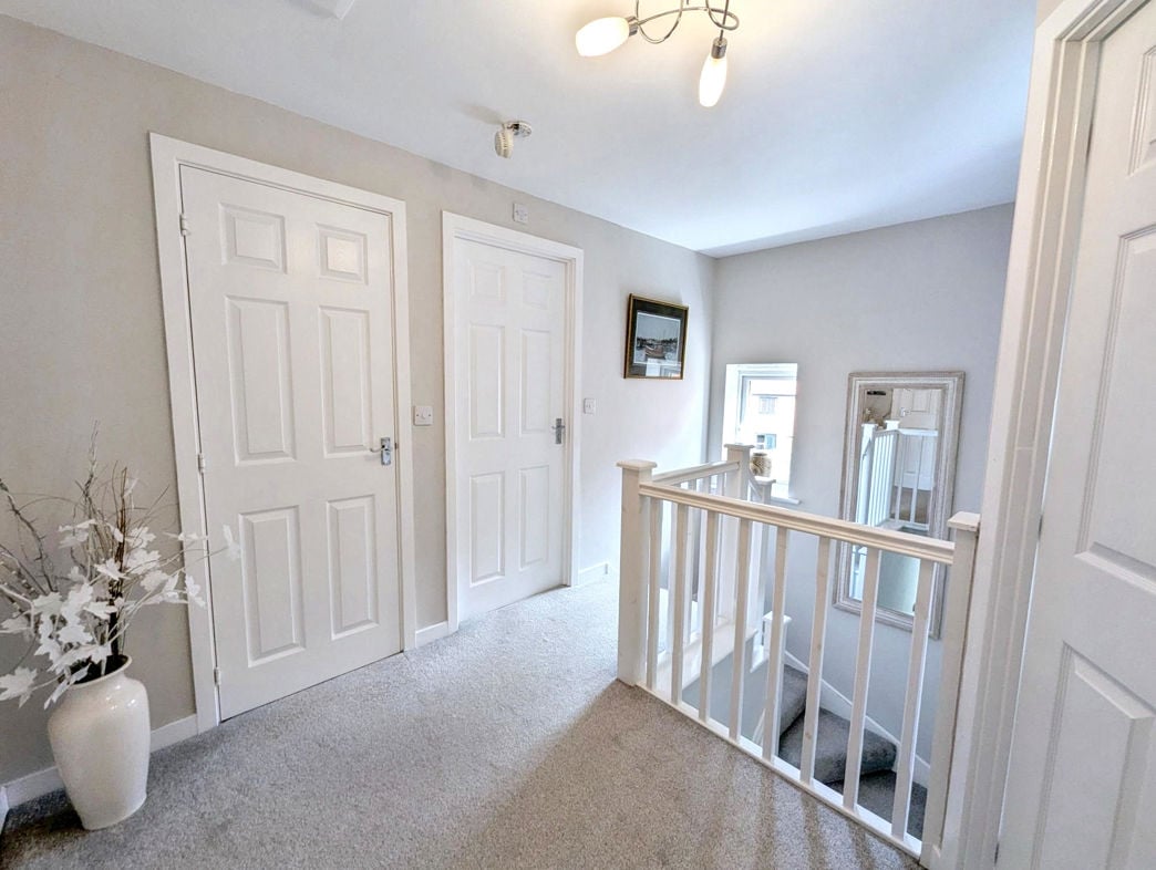 Property image 14 of 28