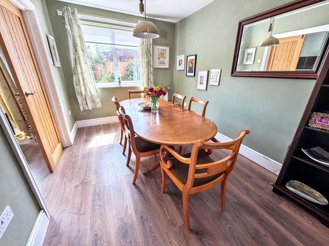 Property image 5 of 13
