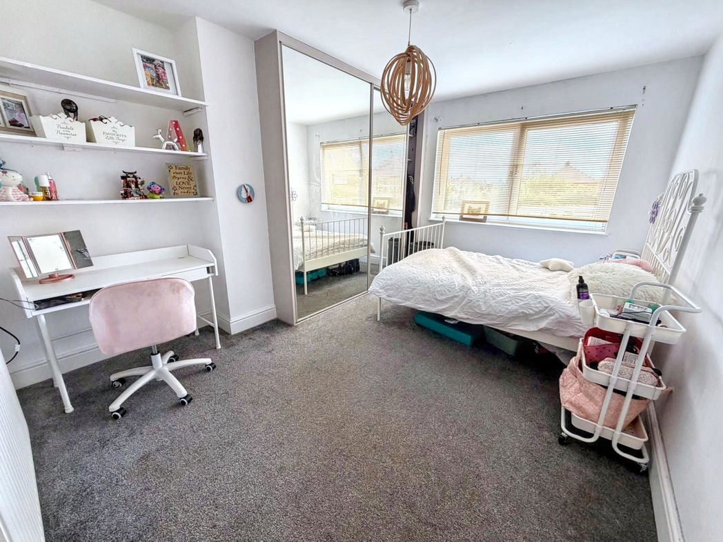 Property image 8 of 13